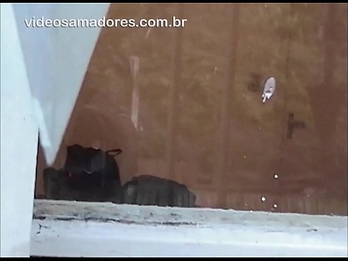 ❤️ Home cachondo mirando á súa moza con outro mozo, gravando un vídeo de carallo sen molestar á parella ❤️ Super porno en % gl.porn-milf300.ru % ️❤